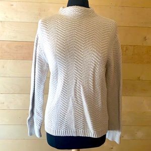Gap Beige Sweater Size Medium